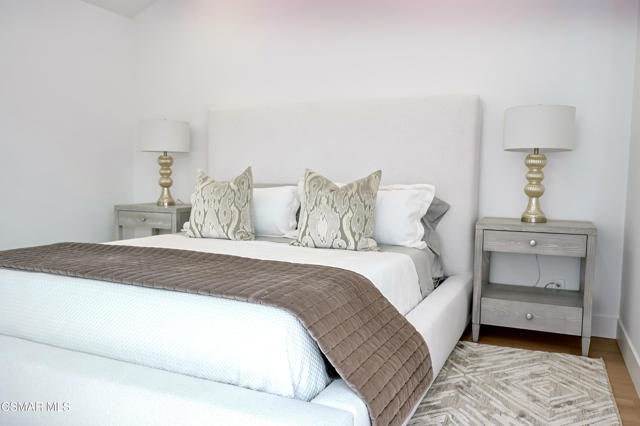 574 Nicole Drive, Newbury Park CA: https://media.crmls.org/mediaz/6625689d-26ed-43b4-adb2-95764cb7bd12.jpg