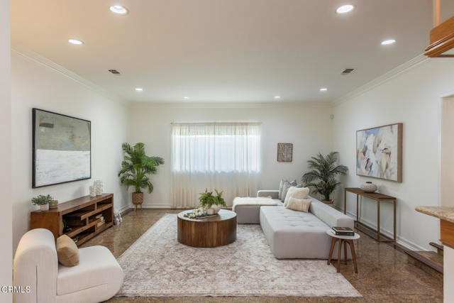 Detail Gallery Image 21 of 70 For 4926 Crown Ave, La Canada Flintridge,  CA 91011 - 3 Beds | 3/1 Baths