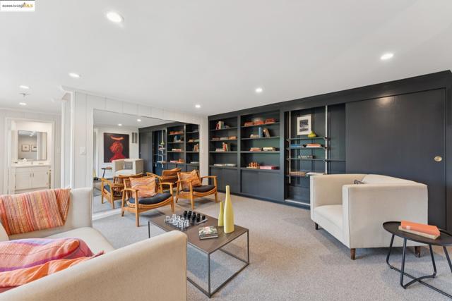 1415 Devonshire Dr, El Cerrito CA: https://media.crmls.org/mediaz/66268b25-9bd3-4ac7-bcc3-7241c70d37a5.jpg