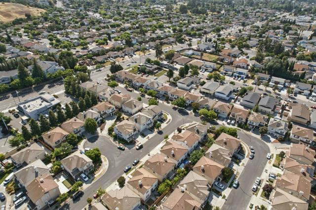 1145 Arabelle Way, San Jose CA: https://media.crmls.org/mediaz/66270585-f2d5-4fd3-8e82-ee0cc0dca1dc.jpg