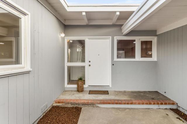 835 Mosswood Lane, Millbrae CA: https://media.crmls.org/mediaz/6628140c-1034-4f5d-b7d9-6a785eb5e86e.jpg