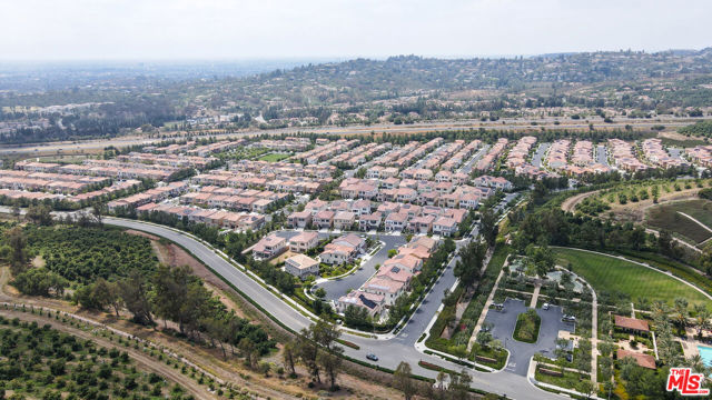 55 Suede, Irvine CA: https://media.crmls.org/mediaz/6628cc96-af78-4ad8-ac00-fbb2b5e10519.jpg