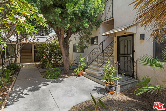 2 Bed Home for Sale in Los Angeles, California