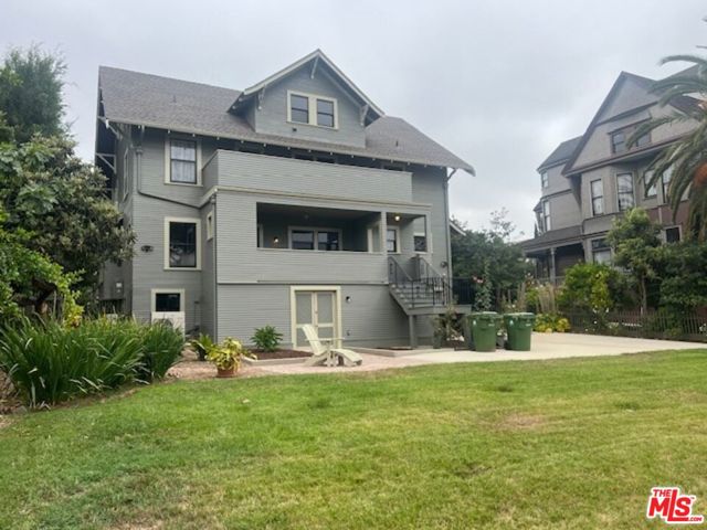 1340 Carroll Avenue, Los Angeles CA: https://media.crmls.org/mediaz/66296480-c1f6-441d-865c-2404b71f7cc4.jpg