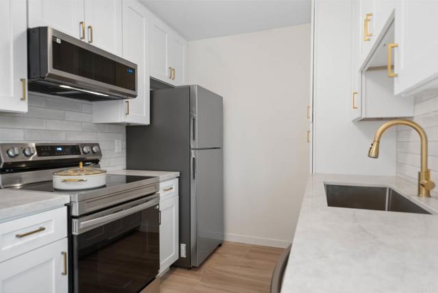 Detail Gallery Image 13 of 34 For 3825 Van Dyke Ave Apt 3, San Diego,  CA 92105 - 2 Beds | 1/1 Baths