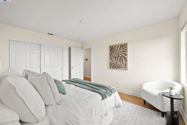 1000 Silver Maple Lane, Hayward CA: https://media.crmls.org/mediaz/662bc177-454d-4452-945a-ec2f92adb191.jpg