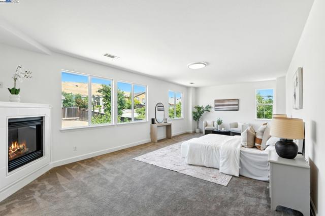 3909 Danbury Way, Fairfield CA: https://media.crmls.org/mediaz/662bc646-4320-4f89-bec4-a7c049c88ac8.jpg