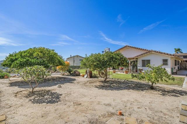 5420 Mirar Court, Bonita CA: https://media.crmls.org/mediaz/662cf72a-9a5c-4a06-9550-80b8d26a4797.jpg