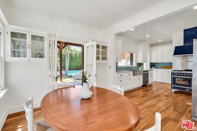 1709 Buckingham Road, Los Angeles CA: https://media.crmls.org/mediaz/662d81c4-3fb4-4417-b737-0db46d2ecdd2.jpg