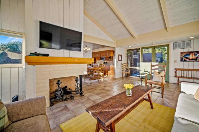 7026 Valley Greens Circle, Carmel CA: https://media.crmls.org/mediaz/662eb36a-3ce6-436f-98a3-b6d3943eaa24.jpg