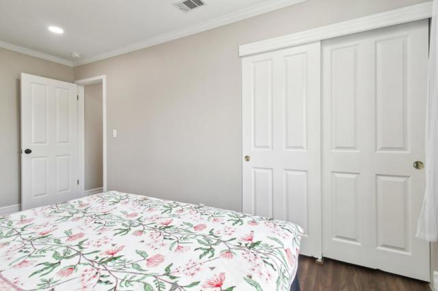 Image 24 of 69 For 10703 Pebble Place