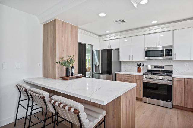 Image 12 of 39 For 72920 Somera Road