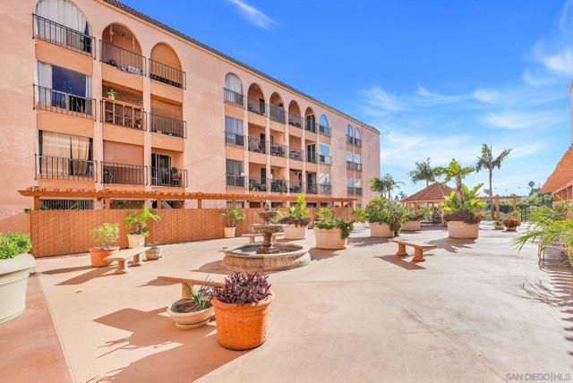 4730 Noyes ST, San Diego CA: https://media.crmls.org/mediaz/66309c38-32ff-4481-ab91-b33f0bd6b27d.jpg