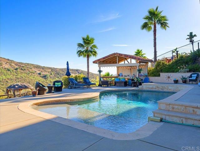 Detail Gallery Image 2 of 41 For 24513 Tesoro, Ramona,  CA 92065 - 4 Beds | 2/1 Baths