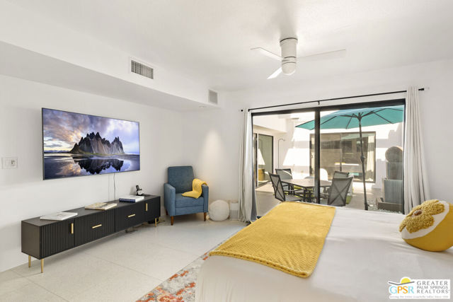 2084 S Lagarto Way, Palm Springs CA: https://media.crmls.org/mediaz/6630dbee-2f27-4e60-a347-c5eeb5cb055e.jpg
