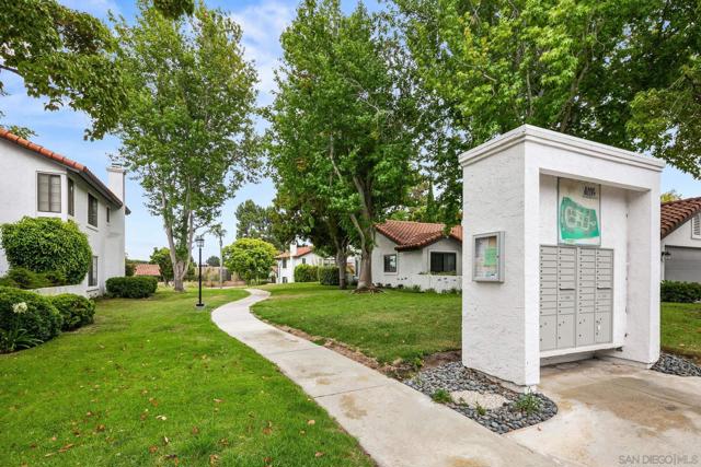 3458 Voyager Cir, San Diego CA: https://media.crmls.org/mediaz/66317506-f3f4-437a-9175-267b52de0d09.jpg
