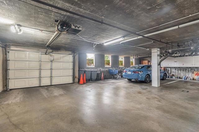 382 Coronado Avenue, Long Beach CA: https://media.crmls.org/mediaz/663195ac-dc6d-48f2-8c85-8c7c0a59dd32.jpg