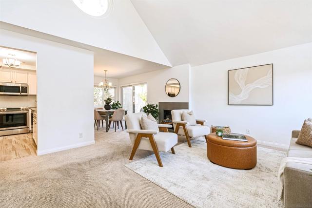 17865 Caminito Pinero, San Diego CA: https://media.crmls.org/mediaz/6632757a-9153-4750-bfee-8cb43113f610.jpg