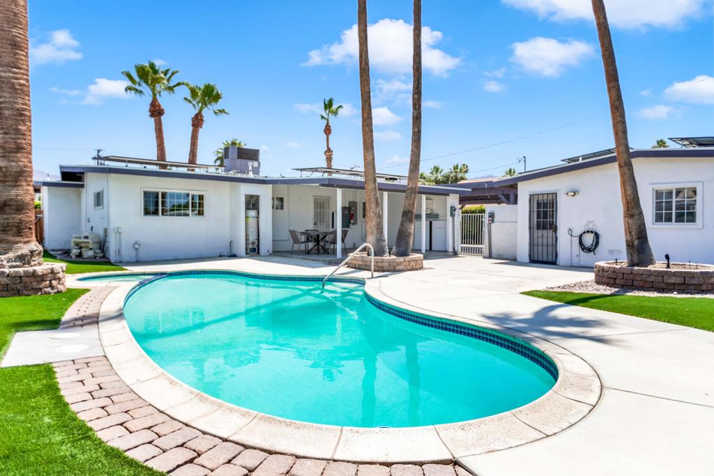 MLS #219123414DA img 2