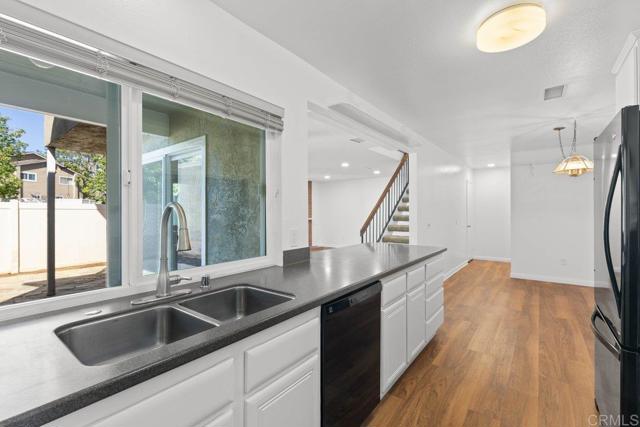 Detail Gallery Image 13 of 41 For 13544 Comuna Drive, Poway,  CA 92064 - 3 Beds | 2/1 Baths