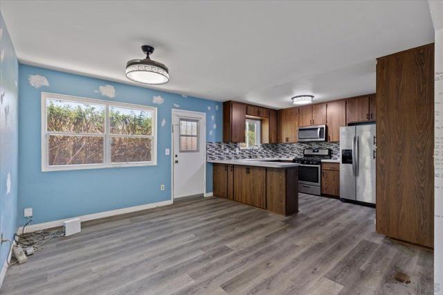 753 La Presa Ave, Spring Valley CA: https://media.crmls.org/mediaz/6633e1ce-4cb1-47b9-ab76-161d3f41c5da.jpg
