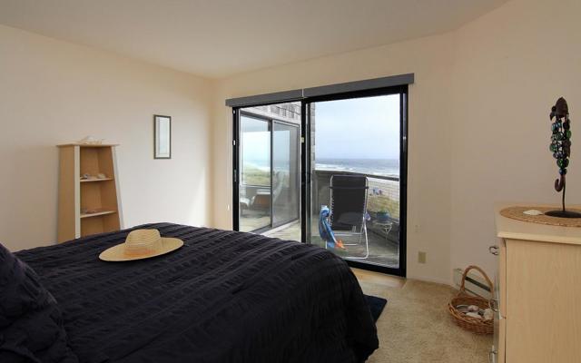 101 Shell Drive, Watsonville CA: https://media.crmls.org/mediaz/663686f4-10b6-4351-9290-336b9d15df7f.jpg
