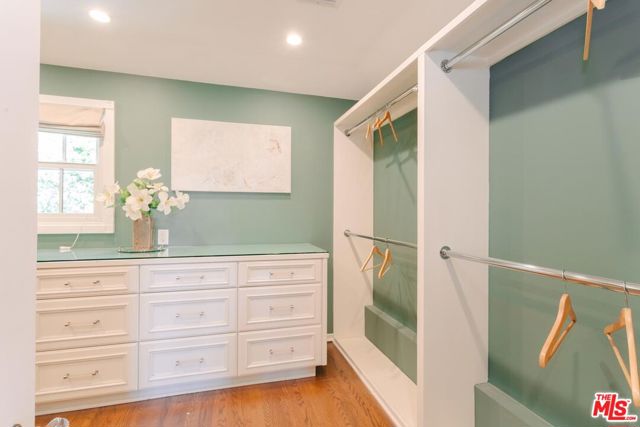 2055 Outpost Drive, Los Angeles CA: https://media.crmls.org/mediaz/66368d21-da7b-49c6-9197-e7e41ca2b372.jpg