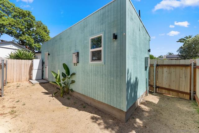 Image 45 of 46 For 5364 Adams  