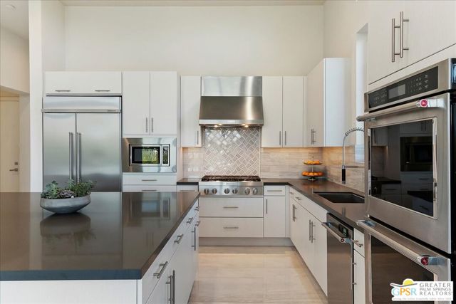 1280 Celadon Street, Palm Springs CA: https://media.crmls.org/mediaz/663a4648-4de8-4467-9239-504b4da06668.jpg