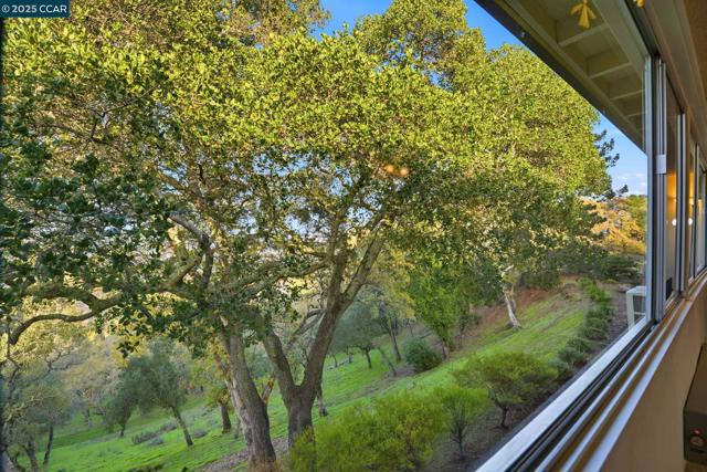 3120 Ptarmigan Dr., Walnut Creek CA: https://media.crmls.org/mediaz/663a5dcd-1024-481e-864e-1b569222b248.jpg