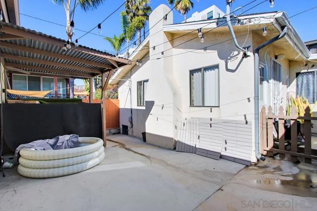 1654 LINWOOD ST, San Diego CA: https://media.crmls.org/mediaz/663a7dfe-fd17-460f-8f70-bea7177bee3d.jpg