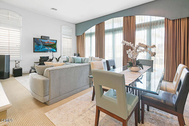 1464 Twin Tides Place, Oxnard CA: https://media.crmls.org/mediaz/663ab063-fd10-4871-8508-21ae120aa5f6.jpg