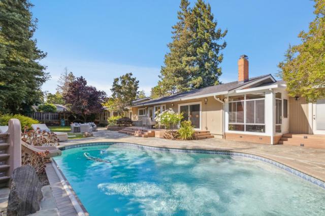 822 Mesa Court, Palo Alto CA: https://media.crmls.org/mediaz/663b3043-4686-4fce-8df7-96d165718fe9.jpg