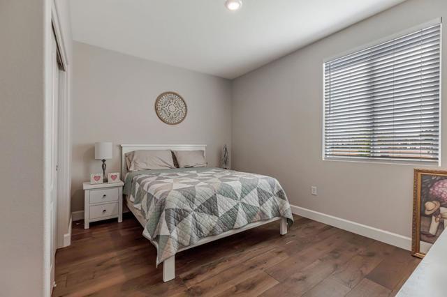 2340 Hibiscus Drive, Hollister CA: https://media.crmls.org/mediaz/663c6ad2-ac4a-40dd-890b-b5323918bfa8.jpg