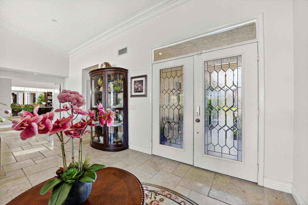 MLS #219139050DA image #2