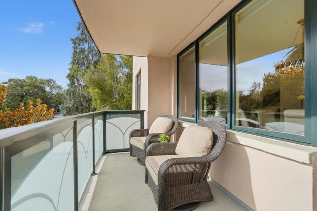10 CRYSTAL SPRINGS Road, San Mateo CA: https://media.crmls.org/mediaz/663e63b3-afac-47be-bca8-c4d5d01fff9d.jpg