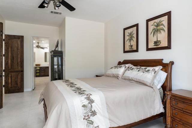 77363 Sky Mesa Lane, Indian Wells CA: https://media.crmls.org/mediaz/663eb86f-3c11-4d48-8d8e-667249954df0.jpg