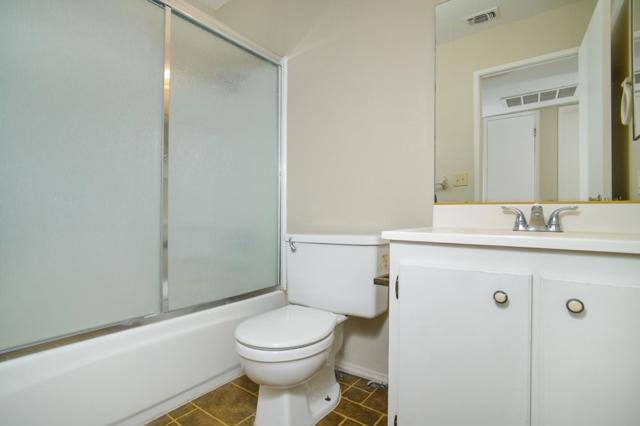 6871 Barbara Lee Circle, Sacramento CA: https://media.crmls.org/mediaz/663f18d8-a1bf-4fbd-8f05-ad14d5eb77f9.jpg