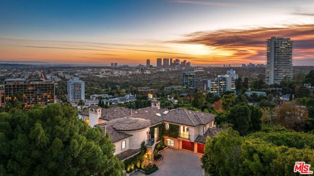 1260 St Ives Place, Los Angeles CA: https://media.crmls.org/mediaz/663f9b1f-1e34-43dd-9dd5-80c24dbf18e8.jpg