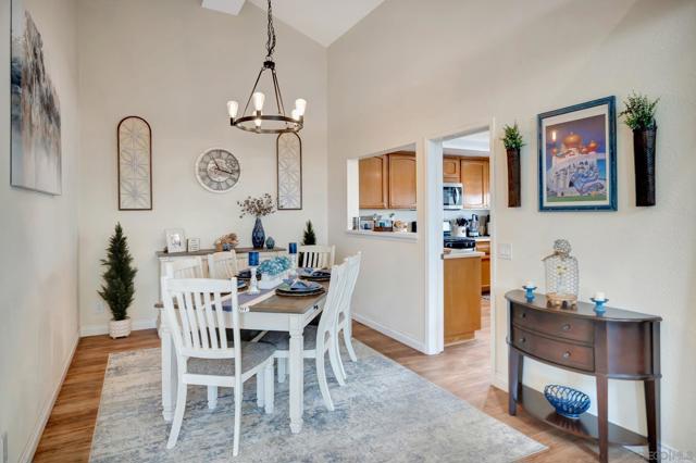 15628 Via Marchena, San Diego CA: https://media.crmls.org/mediaz/663fe67c-ba1b-49d9-99ad-446a7ee9bb8b.jpg