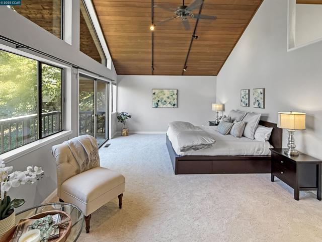 130 Hillcroft Way, Walnut Creek CA: https://media.crmls.org/mediaz/66408cfb-39ef-4825-ba2b-0ba86e44e795.jpg