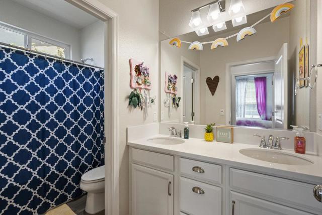 471 Segovia Drive, Hollister CA: https://media.crmls.org/mediaz/6640abc3-90db-411d-a47f-e7ec6a280c86.jpg