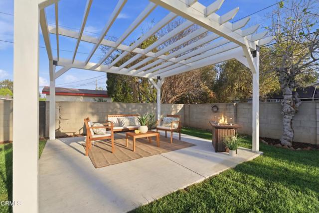Detail Gallery Image 23 of 54 For 22718 Cantlay St, West Hills,  CA 91307 - 3 Beds | 2 Baths