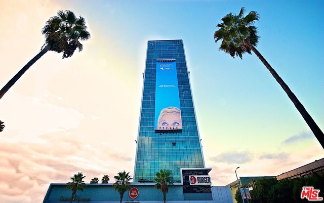 1480 VINE Street, Los Angeles CA: https://media.crmls.org/mediaz/66419a78-46dc-416e-82b6-9e324643ed53.jpg