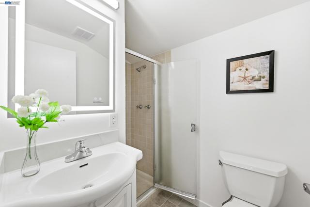 Image 30 of 51 For 1326 Vining Dr