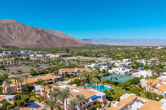 500 E Amado Road, Palm Springs CA: https://media.crmls.org/mediaz/6642f74f-48c3-4a07-b4f5-7befe9f7377c.jpg