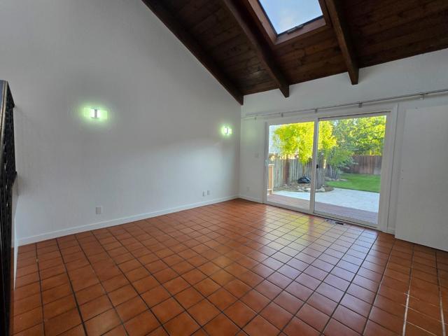 131 Hazel Avenue, Millbrae CA: https://media.crmls.org/mediaz/66435c89-cc2c-427e-b99d-73fb1b6af595.jpg