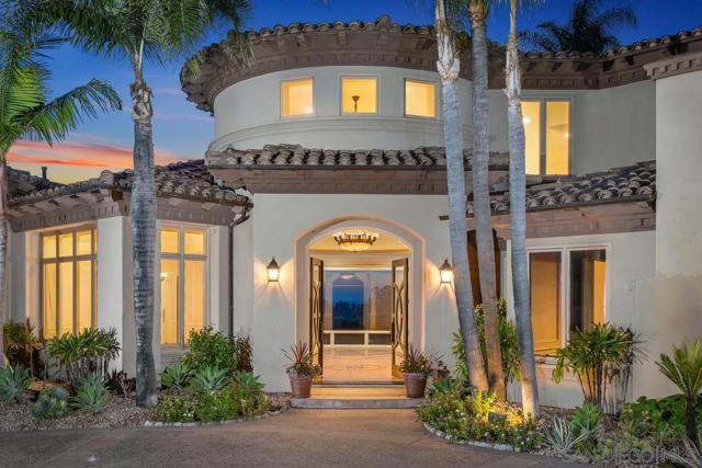6906 Royal Birkdale Pl, Rancho Santa Fe CA: https://media.crmls.org/mediaz/6643c749-7f1e-435a-88db-5c14a21fe787.jpg