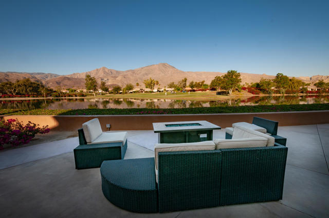60553 Juniper Lane, La Quinta CA: https://media.crmls.org/mediaz/66440995-3f80-42b2-8c32-fb932ecef227.jpg