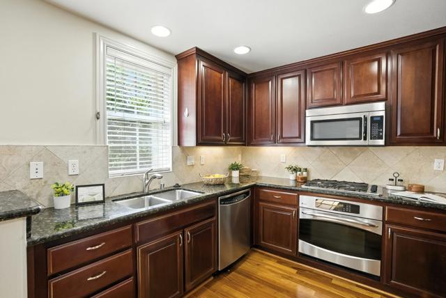 255 Honeylocust Terrace, Sunnyvale CA: https://media.crmls.org/mediaz/664488eb-9c0e-4b23-8bff-674b9b17cc48.jpg